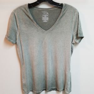 🍒 3 fro $15! Green umbra tee sz M